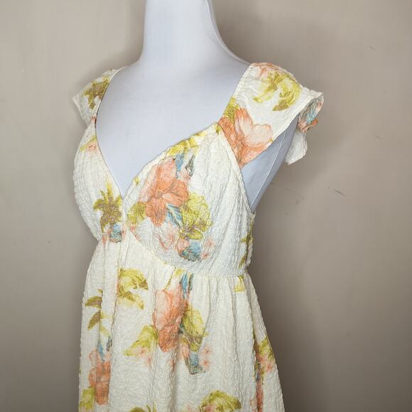 American Eagle Floral Dress Tie Back Pockets Cream Peach Crinkle - Picture 5 of 8